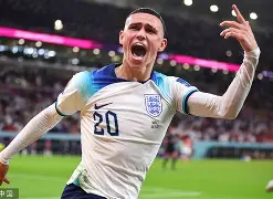 关于维尼修斯再度上演帽子戏法，海港后防线成筛子！的信息