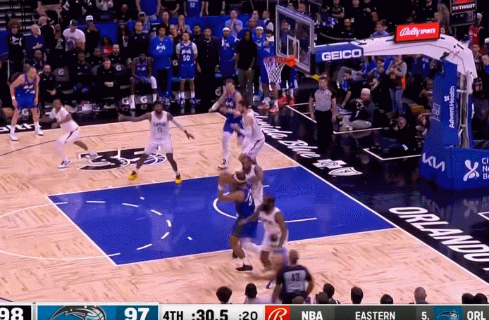 关于魔术绝杀时刻，引发争议点燃赛场，狂砍50分迎来胜利！的信息