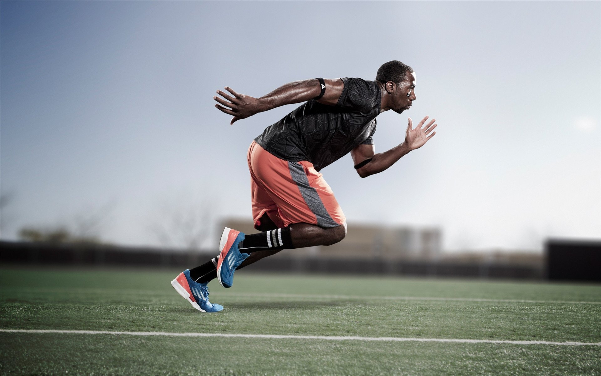 科维托娃回归赛场，精彩发挥首场状态亮眼，拜仁观众沸腾！